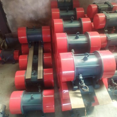 宏达 振动电机 VB-634-W振动电机  激震力6千牛振动电机 功率0.3KW 料仓震动器 给料机震动马达图2
