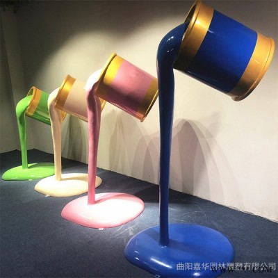 嘉华雕塑   彩色油漆桶雕塑 商场美陈景观小品 玻璃钢雕塑