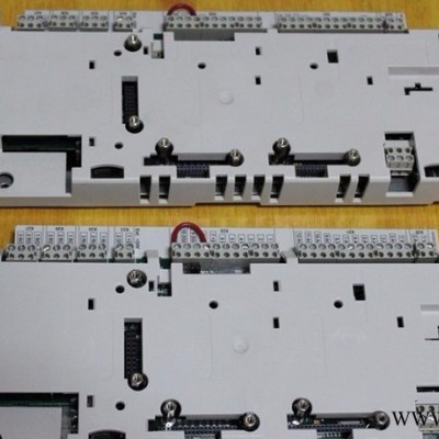 变频器储存器ACS880-MU-ZCU-12/14 ABB图3