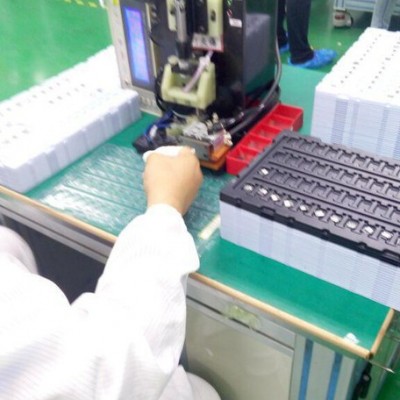 直销端子锁螺丝机  全自动装螺丝机  打螺丝机 新能汽车电器装配图2