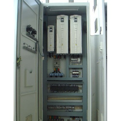 ABB0-30KW,带7英寸液晶显示 变频控制柜(水泵)图2