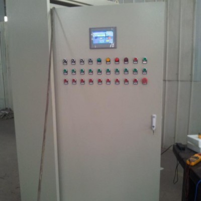 PLC控制柜图3