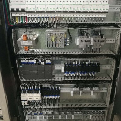 顺联  定制  电控柜  PLC控制柜图2