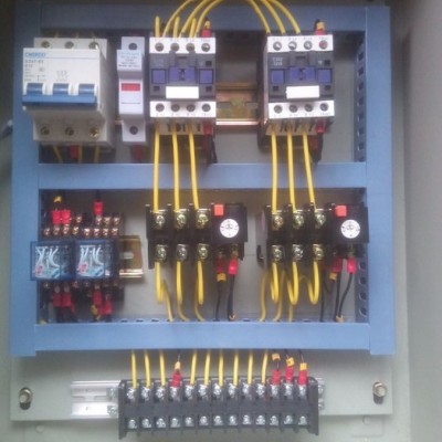 消防控制柜/消防控制箱稳压泵控制柜直接启动控制柜一用一备4KW                有需要带双电源先电图1