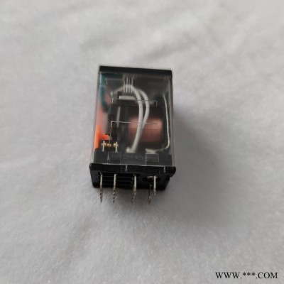 Schneider施耐德RXM4AB2BD 24VAC 小型插拔式中间线路控制继电器 施耐德继电器图3
