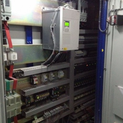 四川成都PLC自动化成套厂家_成都普莱斯_成都PLC控制柜_自动化控制系统_定制组装图4