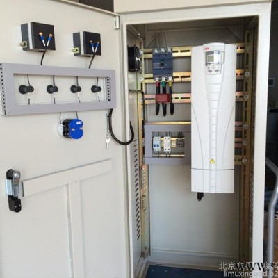 一控一变频带工频恒压给水控制柜 1.5KW380V壁挂式图2