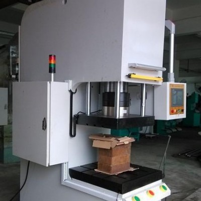 数控伺服液压机 杭州电动工具压装机 连接器伺服压装机 宁波汽车底盘零件压装机图4