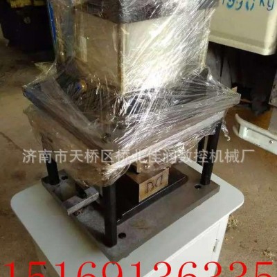 铝门窗玻璃压条冲床、平开铝门窗圆弧压线压力机图3