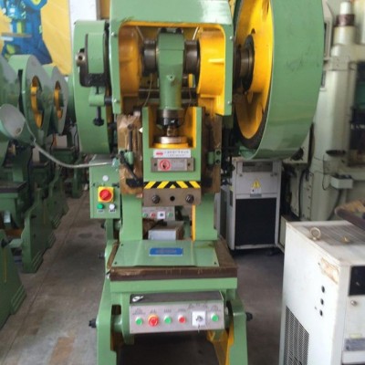 **高品质压力机【上海二锻】J23-25 耐用 价格便宜图1