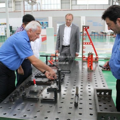 焊接设备及工装 焊接夹具工装 机械焊接工装 焊接柔性工装 焊接组对工装 焊接工装台 自动化焊接工装 焊接夹具自动化设备图6