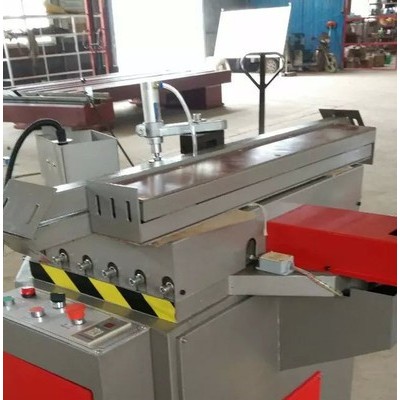 供应铝合金门窗加工设备，上海市组角机价格，销售断桥铝门窗加工设备图3