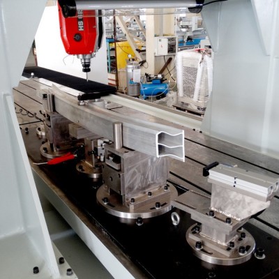 山东 明美 JGZX5-CNC-6000 工业铝五轴数控加工中心 工业铝设备 汽车防撞梁五轴加工中心 ** 支持定制图4