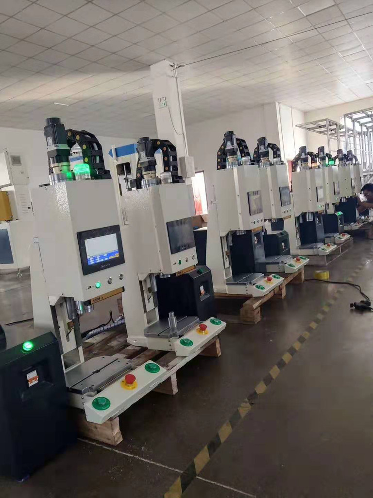 500kg电子压力机