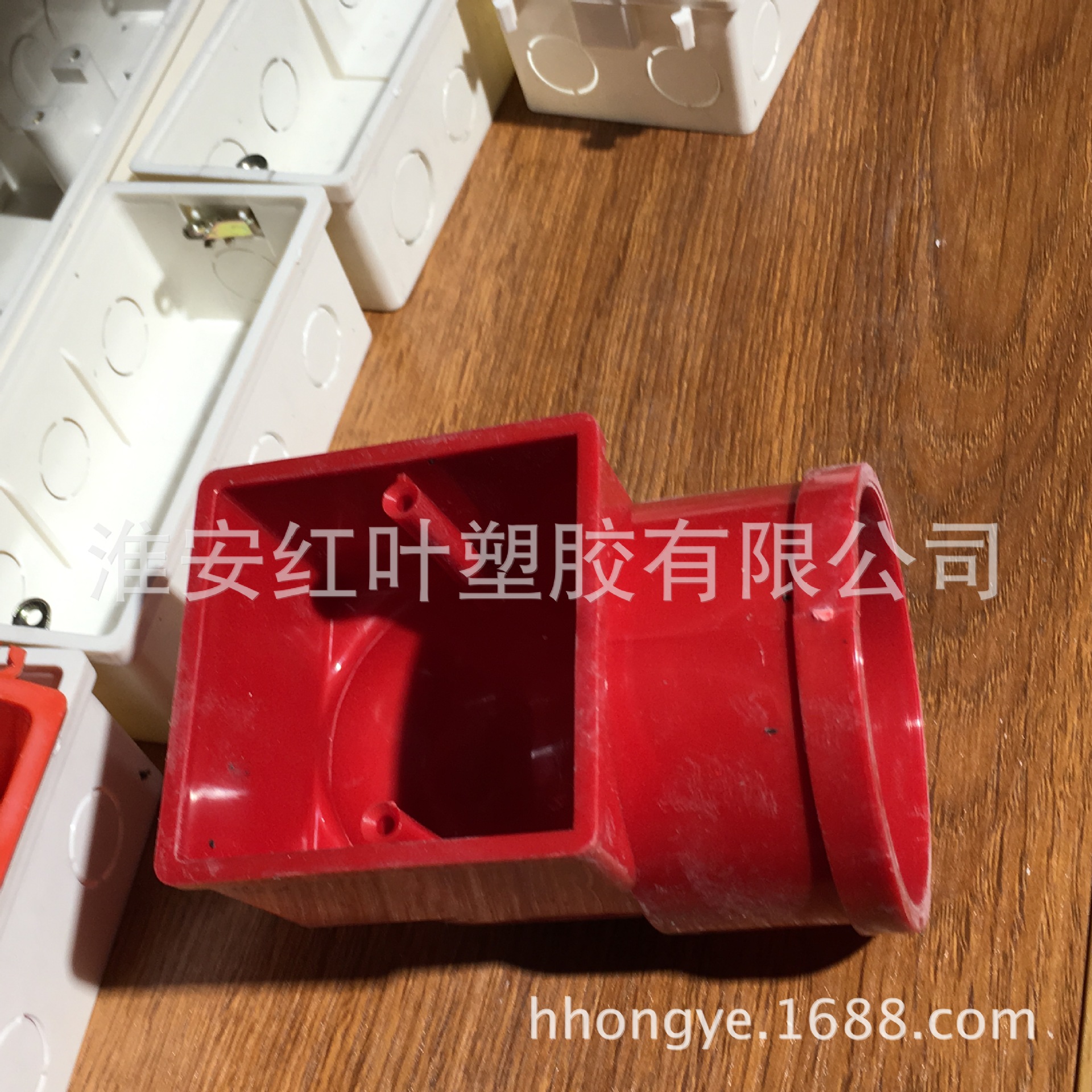 红色影音线盒图3
