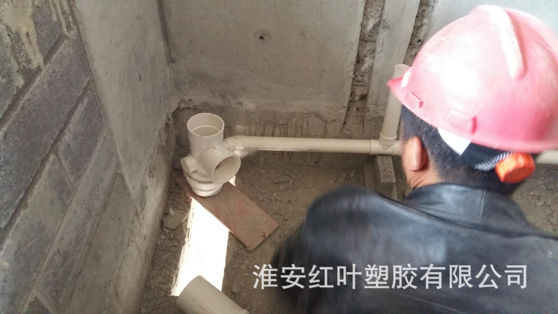 接线影音盒，彩色白色对比图