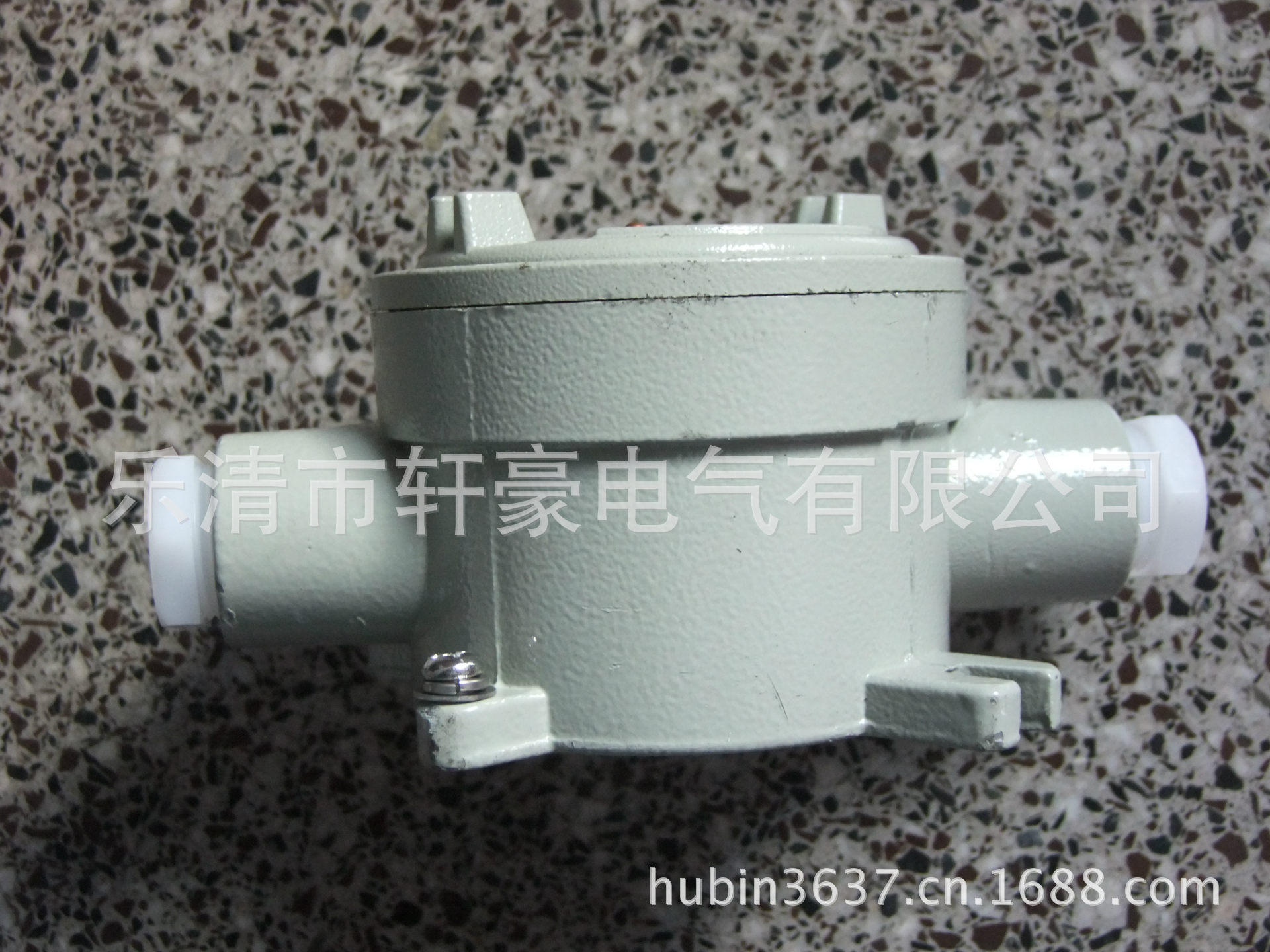 CT6接线盒内部
