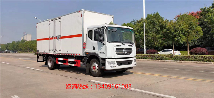 油漆涂料4米厢式车 桶装油漆涂料车配置