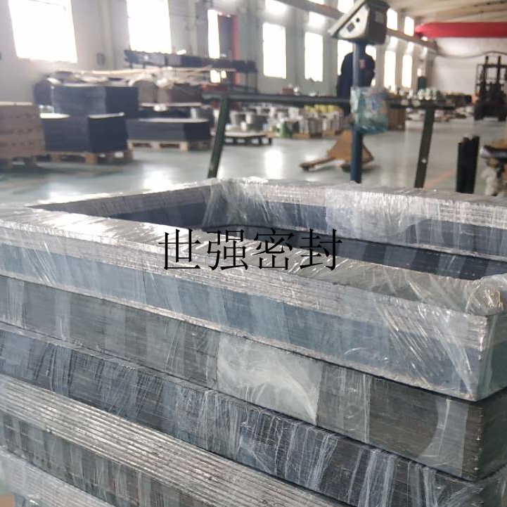 “金属缠绕垫片”