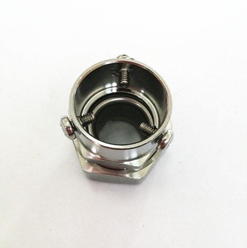 扬州易科生产金属接头 带三个螺丝接头 锌合金三柱顶丝接头 1/2“规格