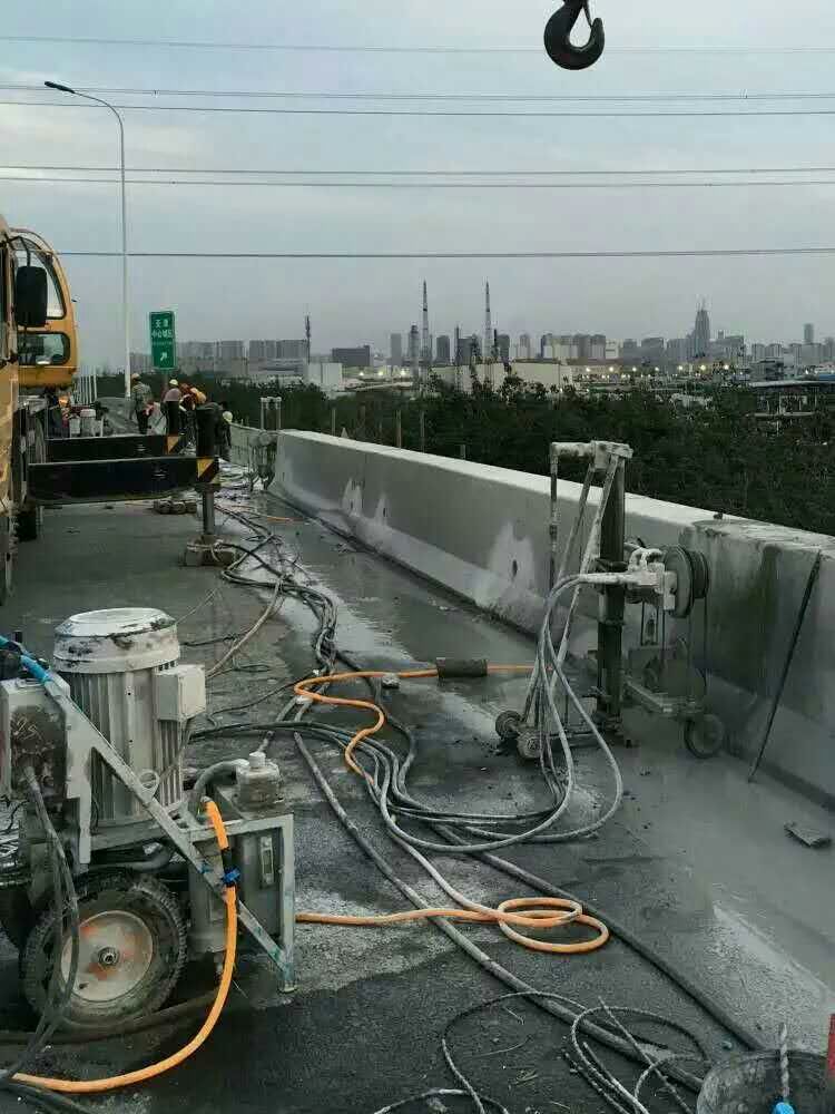 获嘉混凝土桥梁静力切割设备