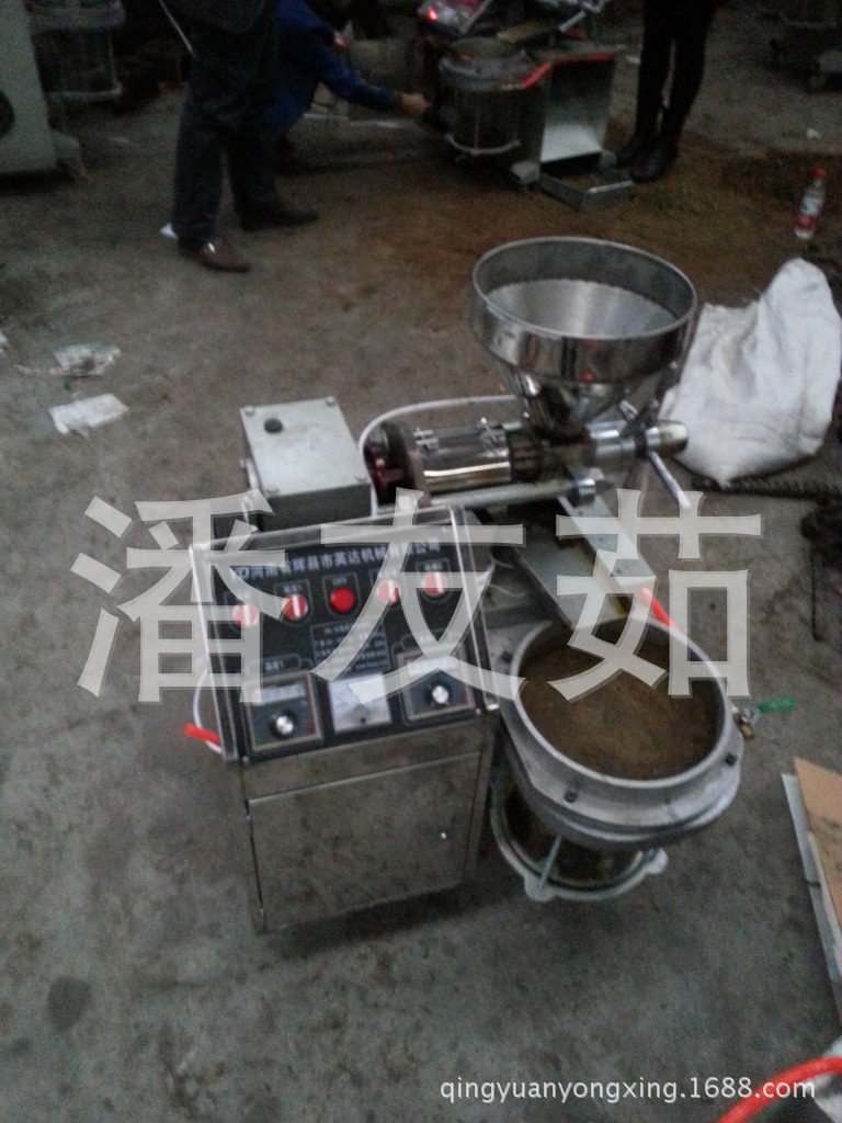 小型榨油机