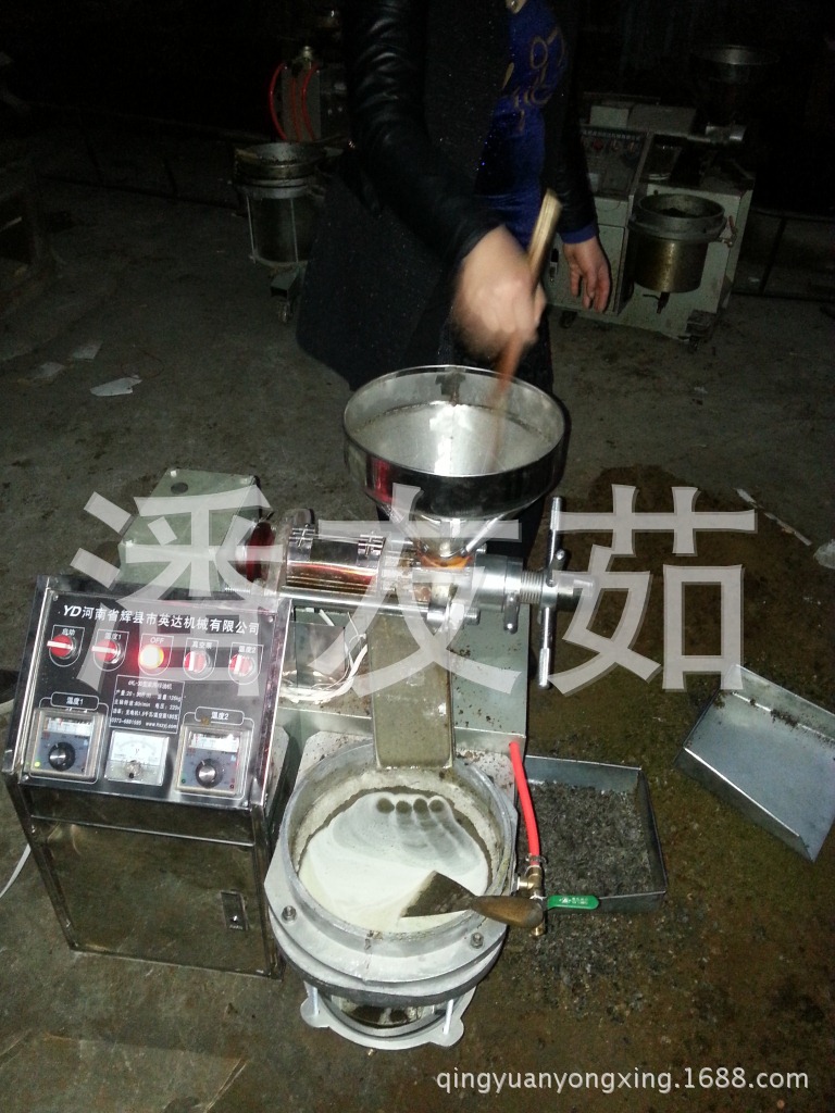 小型榨油机