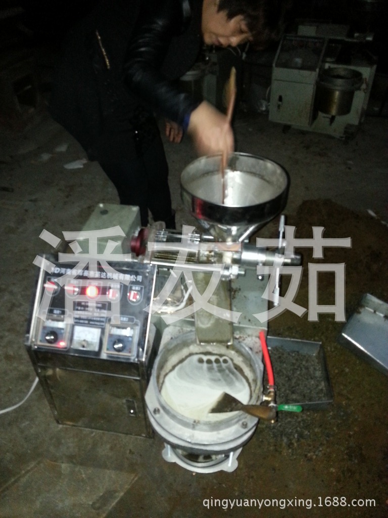 小型榨油机